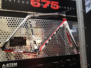cyclemode2012_look675wht.jpg